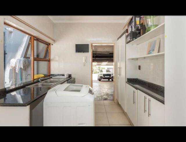 5 BEDROOM HOUSE FOR SALE IN DOWERGLEN